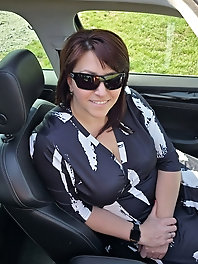 Girl NextDoor... Hot MILF!!! - 11 photos in the album - 9 Pics