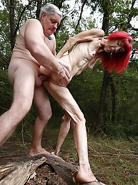 89-year-old Jewish grandmother shows off her body