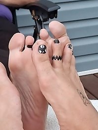 Follow Kajal Singh on Instagram at kajalsingh85k