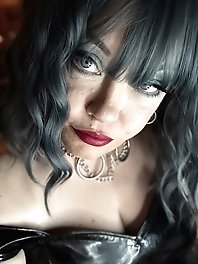 Tina Snua selfies number 114