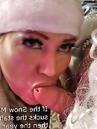 'Tis the season to cum on a spicy redhead MILF ass